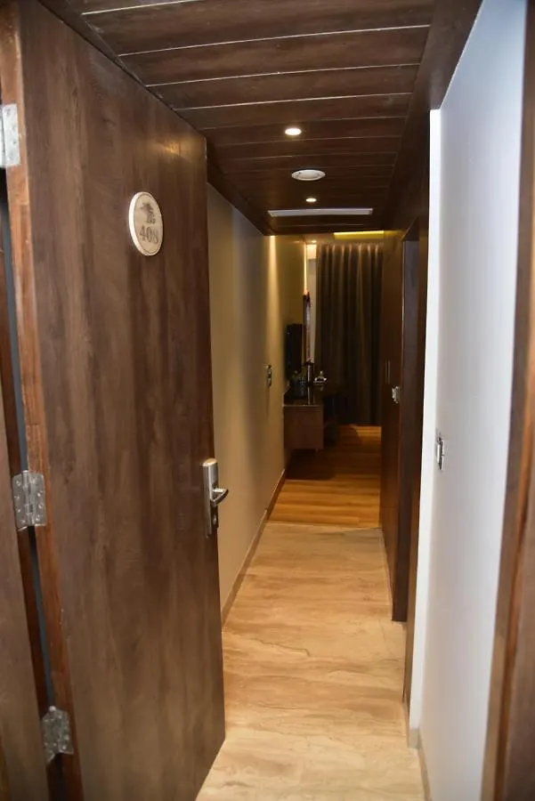 The Cedar Grand Hotel And Spa Shimla 4*,  India