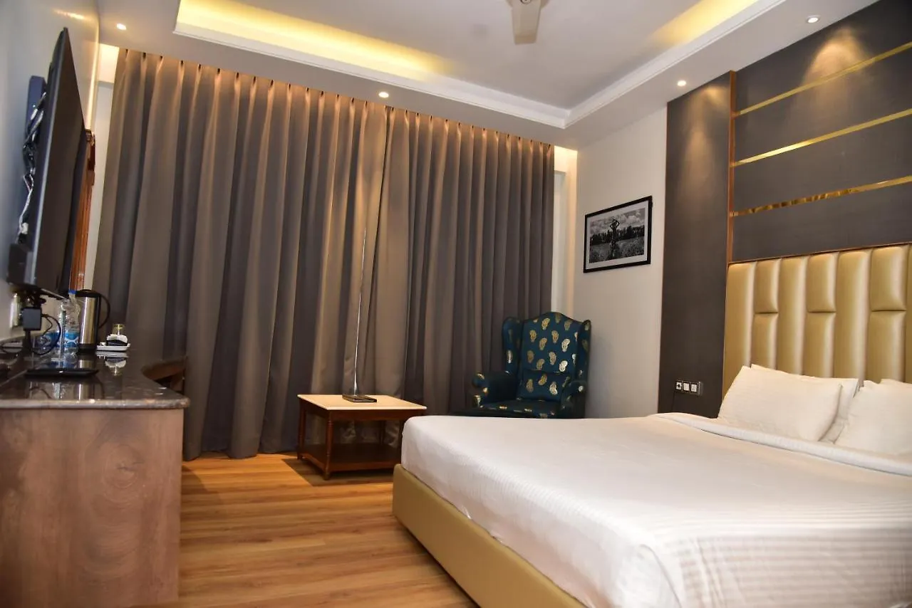 The Cedar Grand Hotel And Spa Shimla